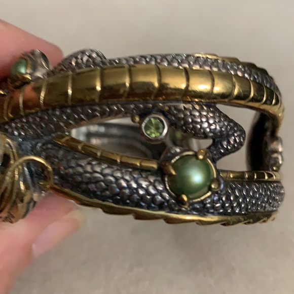 Dragon Bracelet with green pearls and peridot - Picture 2 of 5